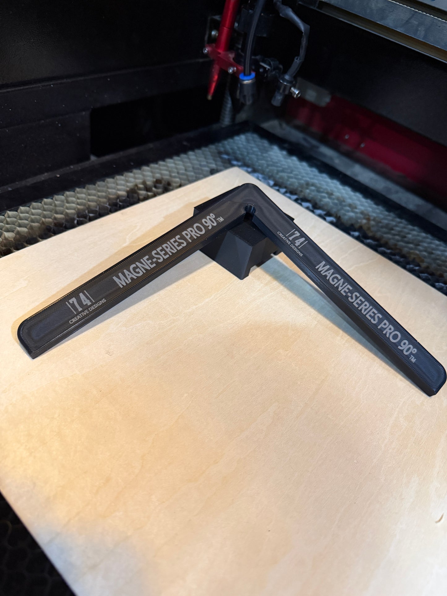 Magne-Series Pro 90° -  90 Degree Corner for Precision