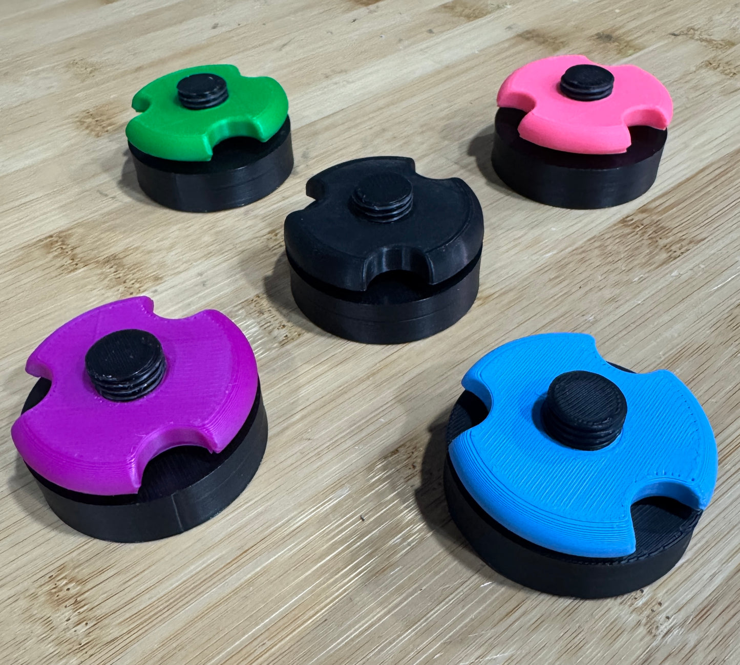 Anti-Flashback Magnetic Risers